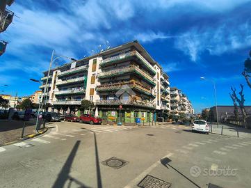 3 LOCALI A POMIGLIANO D'ARCO