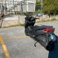 Yamaha xmax 250