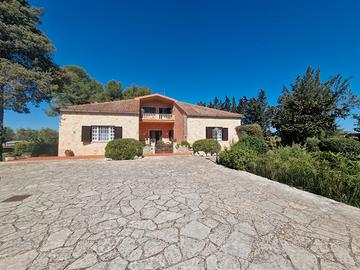 Via Merine -Villa su unico livello - in parco