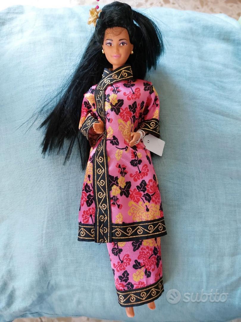 Barbie cinese DOTW da collezione - Collezionismo In vendita a Napoli