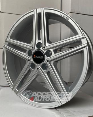 Set di cerchi in lega da 17 AVUS AC-515 SILVER
