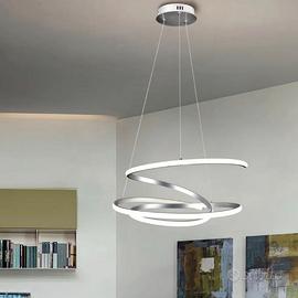 Lampadario a tre cerchi a LED