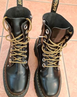 Dr. Martens Stivali platform Jadon Max in pelle