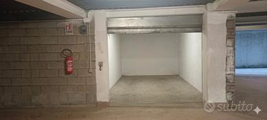 AMPIO GARAGE CENTRO STORICO Viterbo