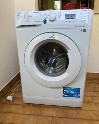 Lavatrice Indesit Innex 6 kg 1000 giri