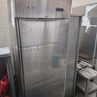 Armadio frigorifero negativo professionale 700 L –