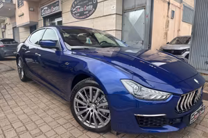 Maserati Ghibli 330 CV MHEV GT