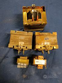 trasformatori 220/12 volts