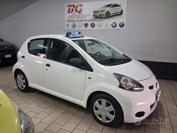 Toyota Aygo 1.0 12V VVT-i 5 porte unico prop 2012
