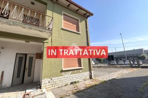 PORZIONE DI BIFAMILIARE A CARPENEDOLO