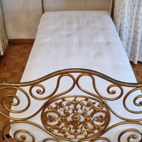 Letto matrimoniale in ferro battuto