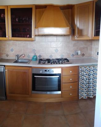 Cucina in legno artigianale
