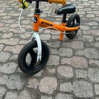 Bicicletta senza pedali