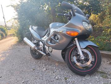 GSX 750 F