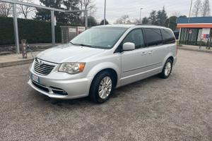 lancia voyager 2.8 crd oeezzo6500 euro