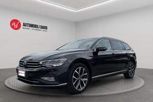 VOLKSWAGEN Passat Variant 2.0 TDI SCR EVO DSG Ex