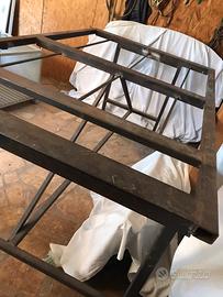 Tavolo da lavoro in ferro