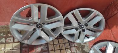 4 Borchie Renault clio 5