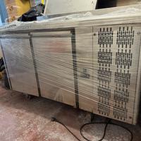 Banconi castelli con sportelli frigo