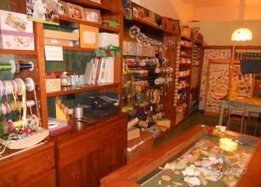 arredamento  negozio 