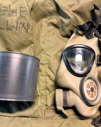 Maschere anti gas militari militaria vietnam