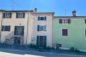 RUSTICO A CAPRINO VERONESE