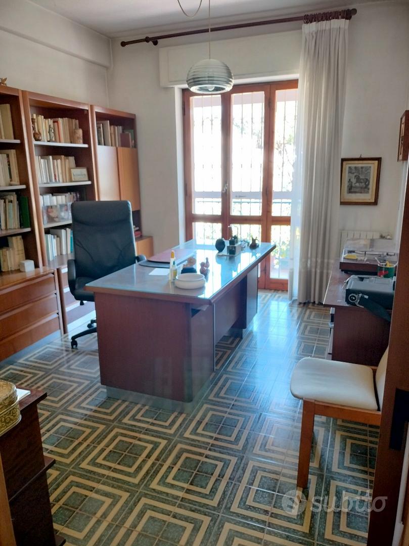 Apartment in Cagliari, Genneruxi - Vista 4