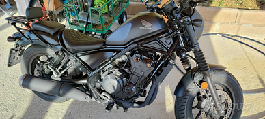 Moto Honda Rebel+ 500 marzo 2022. Perfetta