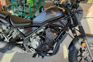Moto Honda Rebel+ 500 marzo 2022. Perfetta