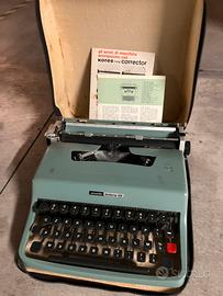 Macchina da scrivere Olivetti linea 32