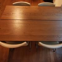Tavolo in rovere e sedie