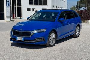 Skoda Octavia 1.5 G-TEC DSG SW Style TETTO APRIBIL