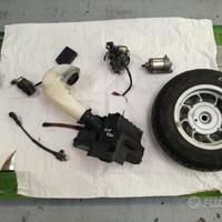 Honda CN 250 ricambi vari