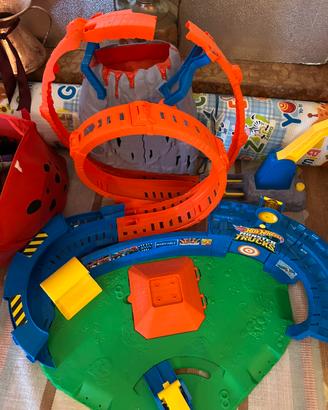 Giocattolo HOT WHEELS ARENA PISTA VULCANO