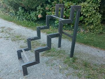 Scala in ferro 