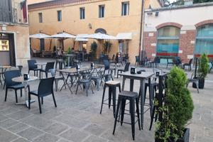 Bar/Pizzeria