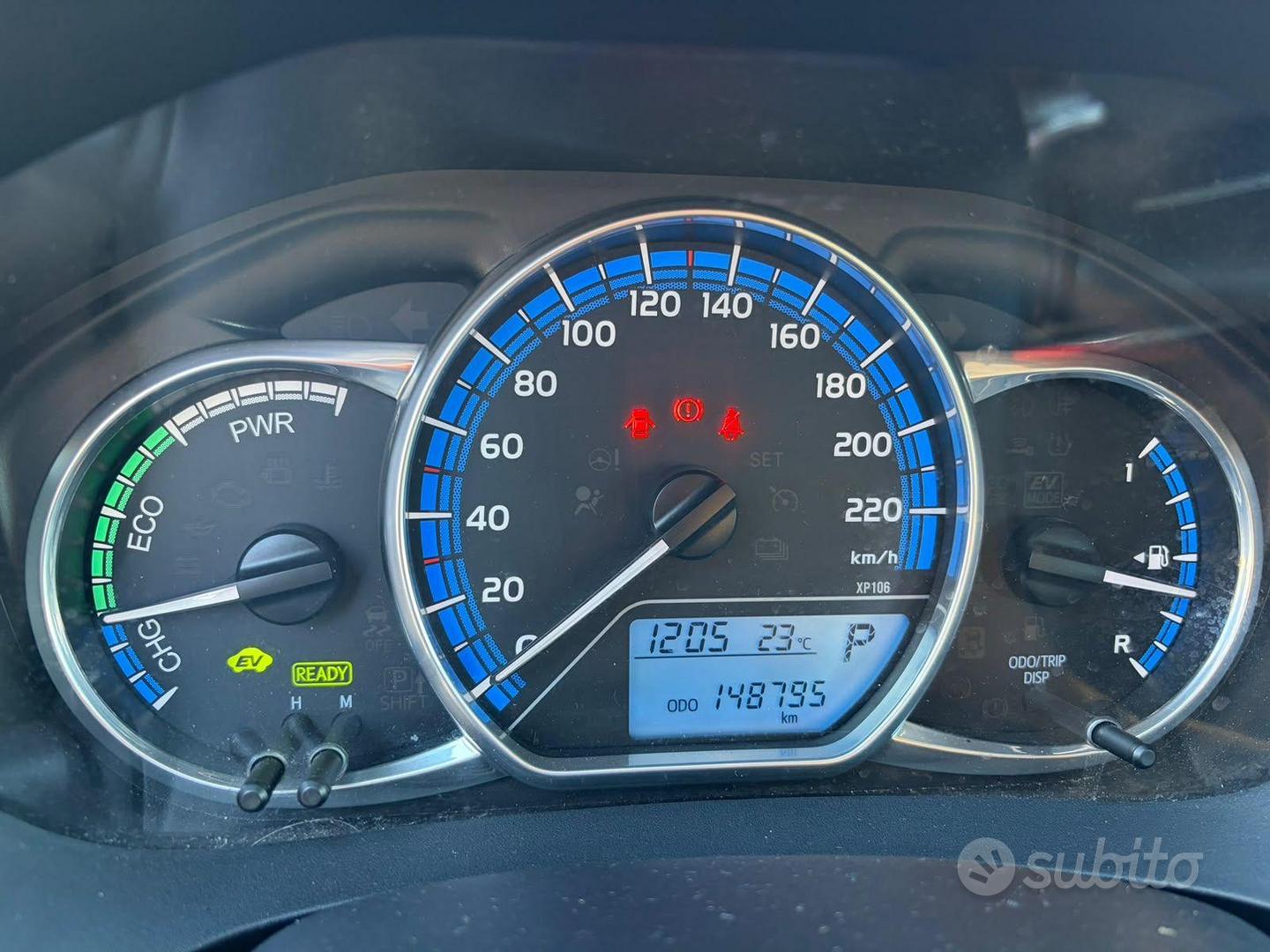 Toyota Yaris 2015 photo 5