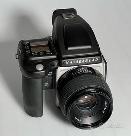 Hasselblad H5D 40 con obiettivo 80mm