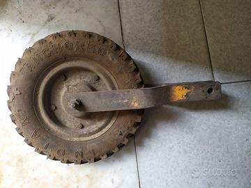 Ruota in gomma piena per motozappa.