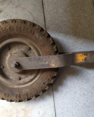 Ruota in gomma piena per motozappa.