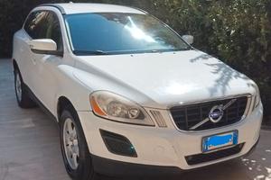 Volvo xc60 marzo 2011 unico proprietario 260000 km
