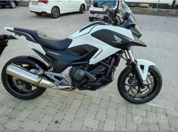 Honda nc 750 x dct abs