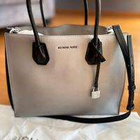 Michael Kors Messenger