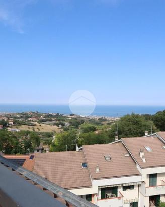 3 LOCALI A TORTORETO