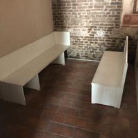 Panche e tavolo in legno
