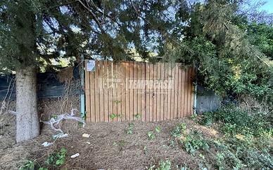 Terreno di 700 mq pianeggiante