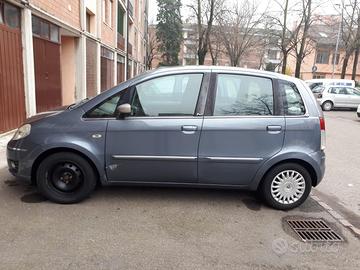 AUTO LANCIA MUSA 1.4 16V PLATINO