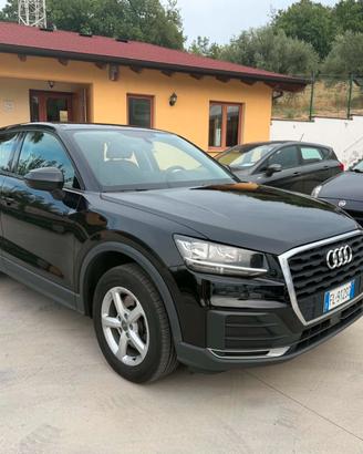 Audi Q2 30 TDI S tronic Business