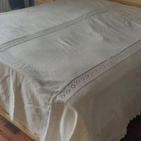 Coperta di cotone con inserti ad uncinetto