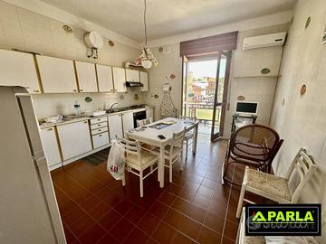 Appartamento di 250 m² con più di 5 locali a Canic